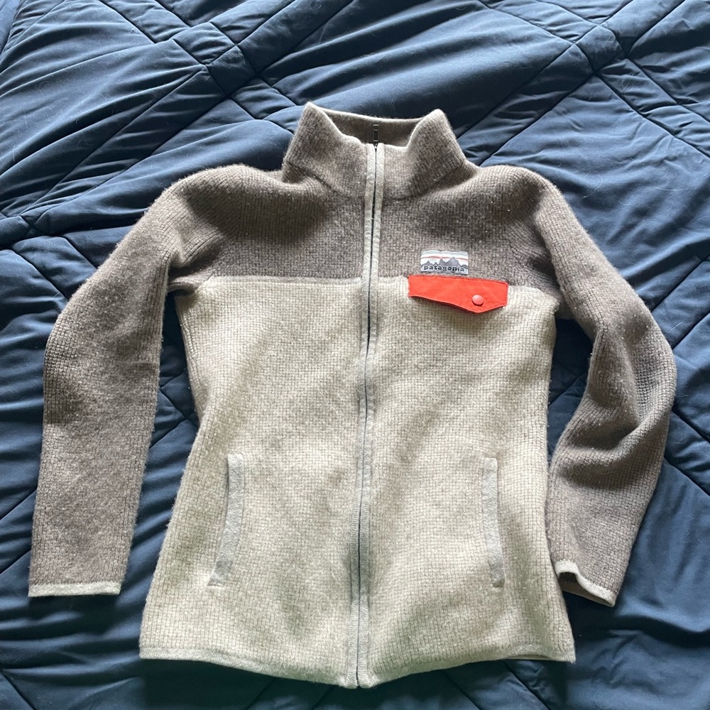 Undyed Cashmere Sweater